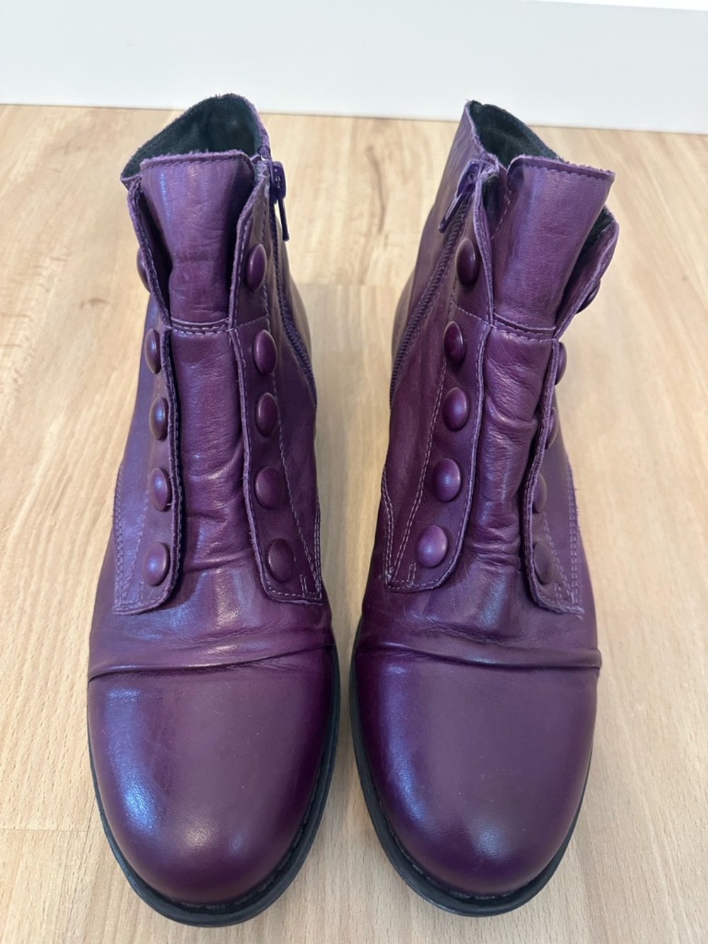 Miz Mooz Louise Women’s Eggplant Purple Button-Accent Leather Ankle Boots - Picture 3 of 9